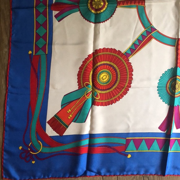 Celine Muliticolor Printed Scarf 100% Silk 34x34 - Picture 3 of 7